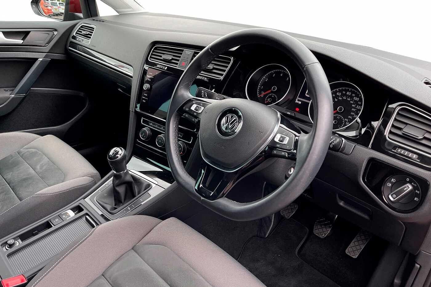 Used Volkswagen Golf 2019 for sale - 77981883: Photo 7
