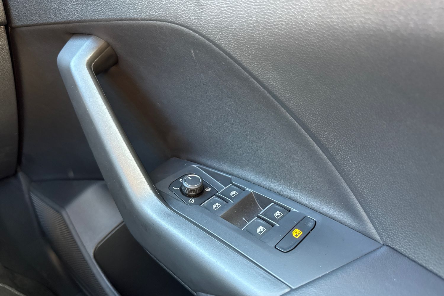 Used Volkswagen T-Cross 2024 for sale - 75662588: Photo 21