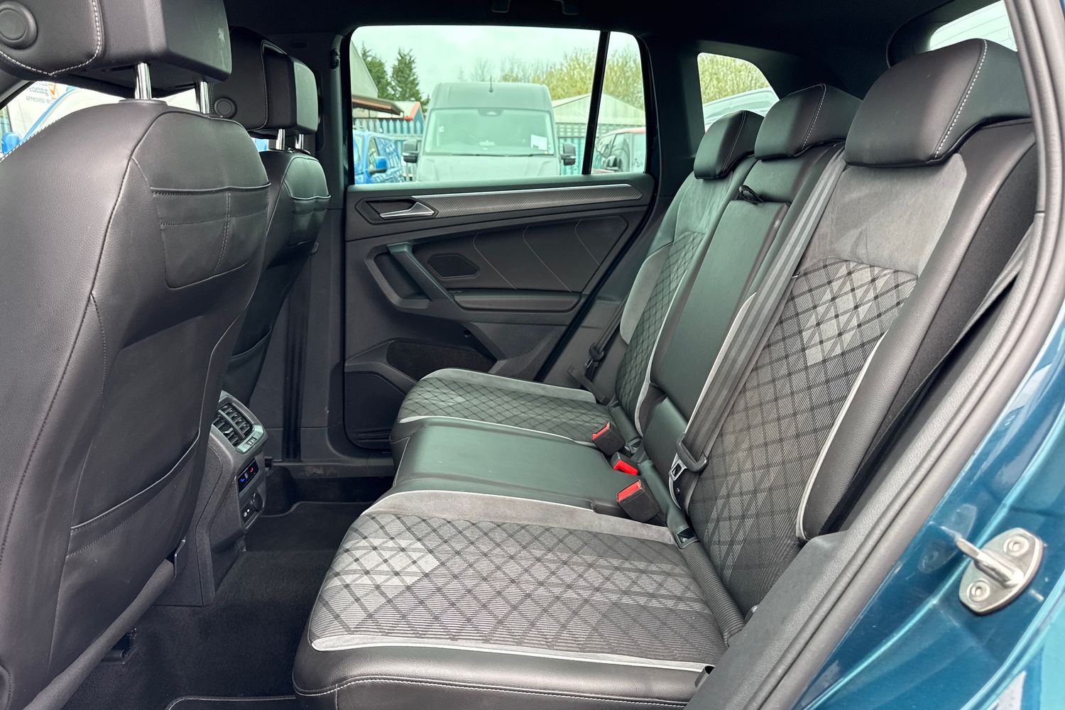 Used Volkswagen Tiguan 2023 for sale - 78001648: Photo 35