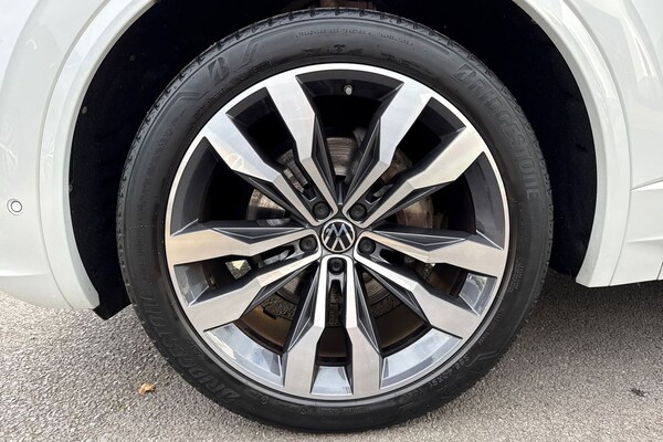 Used Volkswagen Touareg 2023 for sale - 76304784: Photo 12