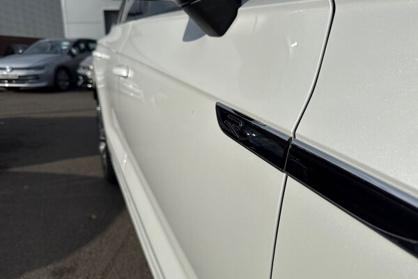 Used Volkswagen Touareg 2023 for sale - 76304784: Photo 37