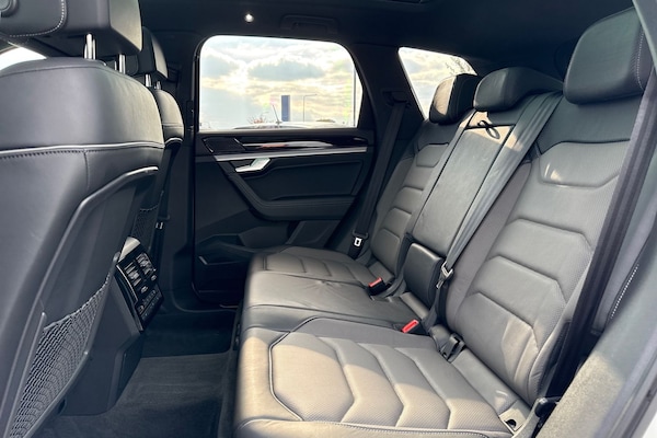 Used Volkswagen Touareg 2023 for sale - 76304784: Photo 38