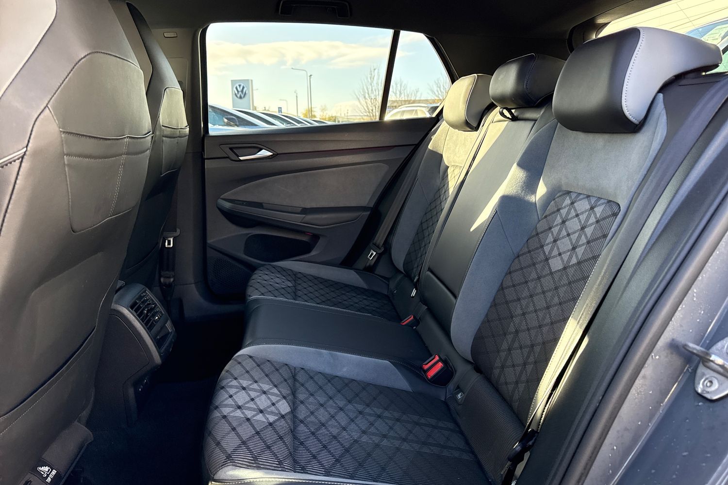 Used Volkswagen Golf 2024 for sale - 76604105: Photo 33