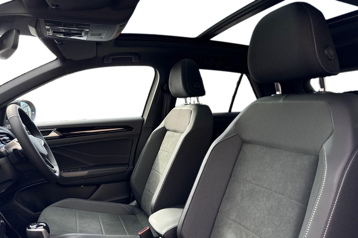 Used Volkswagen T-Roc 2025 for sale - 75970681: Photo 15