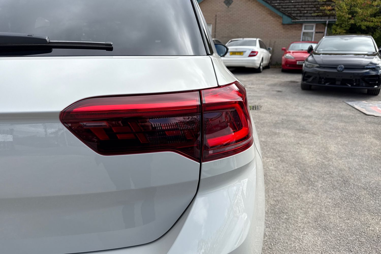 Used Volkswagen T-Roc 2025 for sale - 75970681: Photo 28