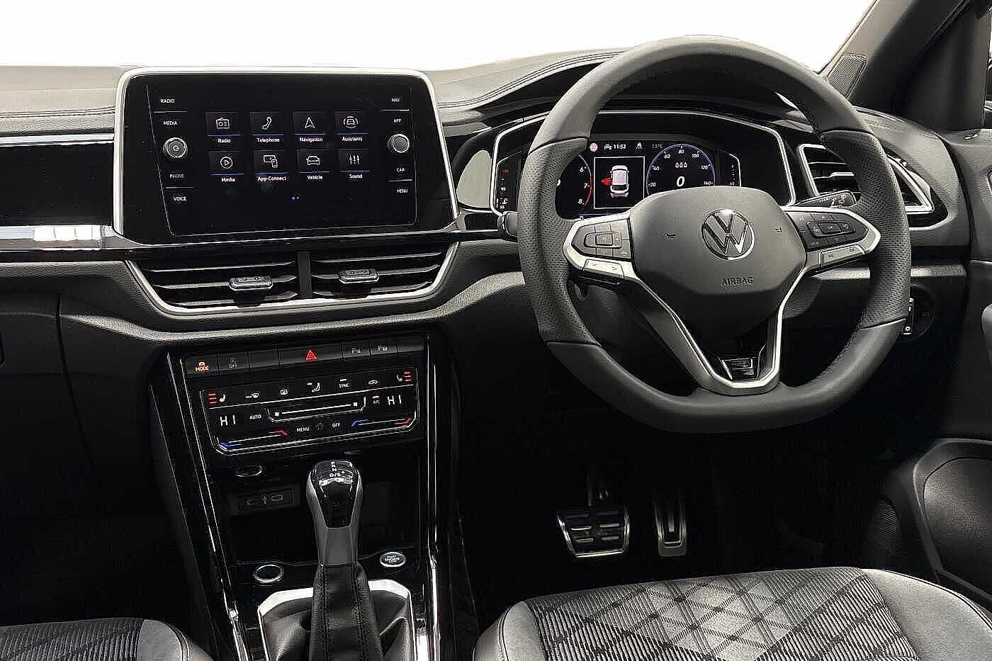 Used Volkswagen T-Roc 2025 for sale - 77152647: Photo 2