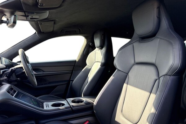 Used Porsche Taycan 2022 for sale - 76102133: Photo 16