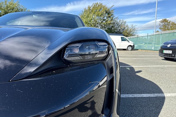 Used Porsche Taycan 2022 for sale - 76102133: Photo 31