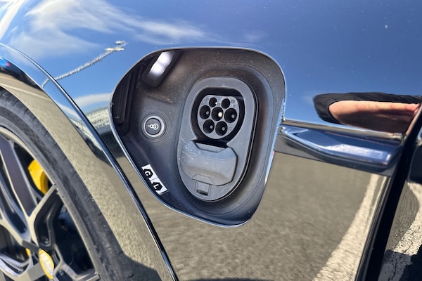 Used Porsche Taycan 2022 for sale - 76102133: Photo 32