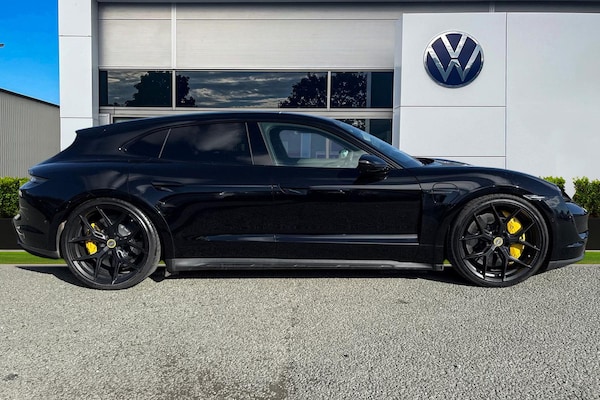 Used Porsche Taycan 2022 for sale - 76102133: Photo 3
