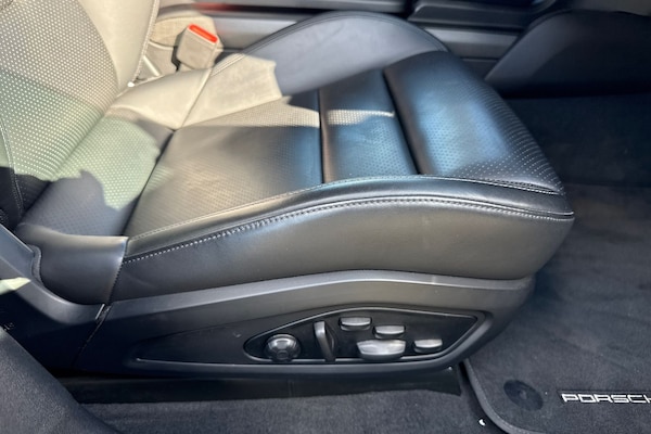 Used Porsche Taycan 2022 for sale - 76102133: Photo 41
