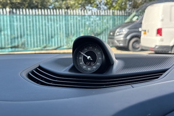 Used Porsche Taycan 2022 for sale - 76102133: Photo 43