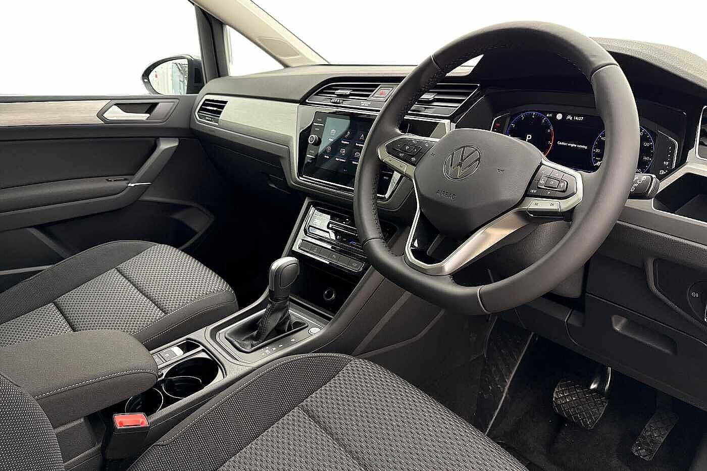 Used Volkswagen Touran 2025 for sale - 77520226: Photo 6