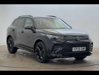 2025 - 2.0 TDI R-Line 5dr DSG Ã¢ ­ Info Pack, Sunroof, Black style packageÃ¢ ­ 