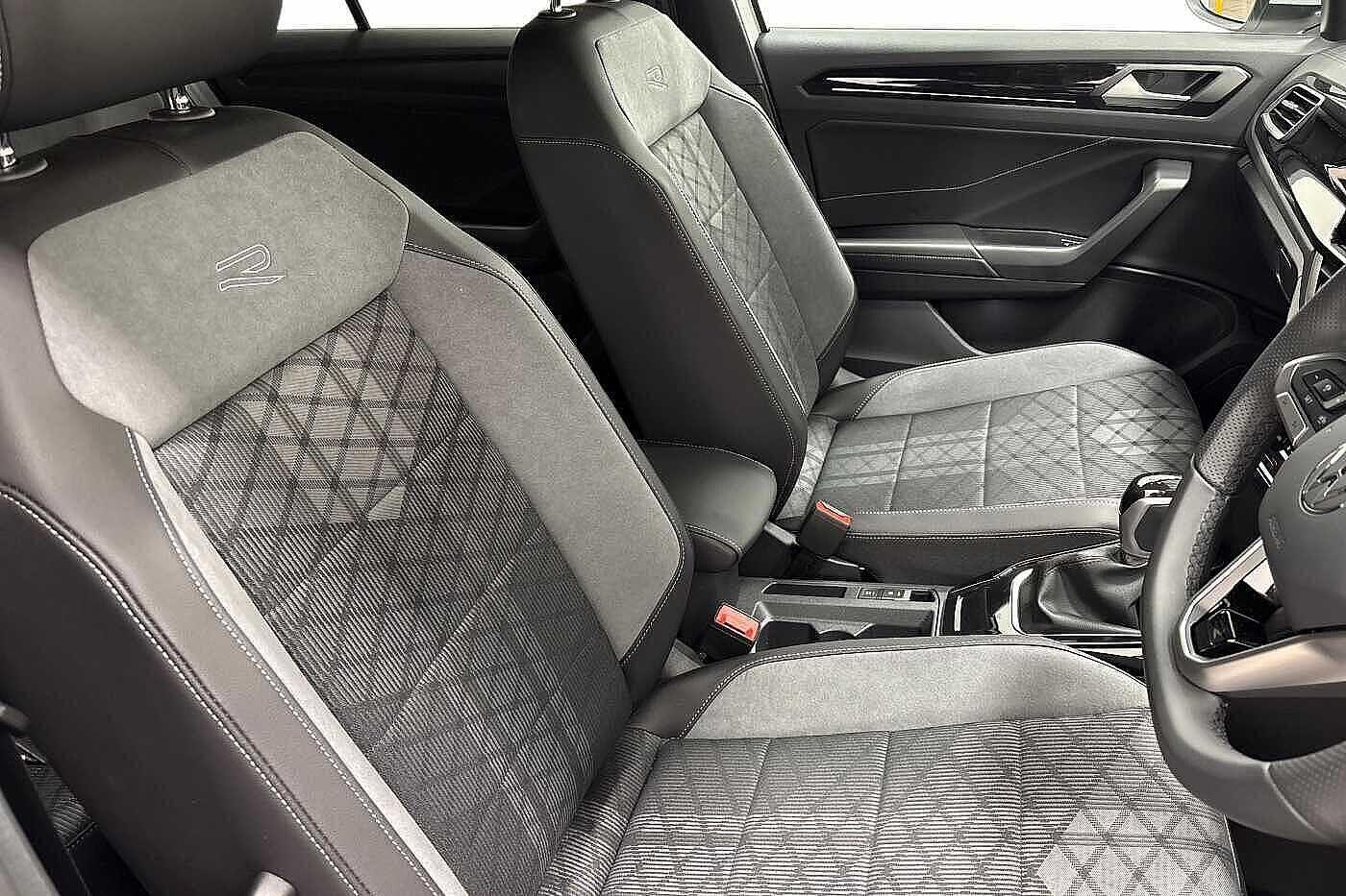 Used Volkswagen T-Roc 2025 for sale - 77128913: Photo 11