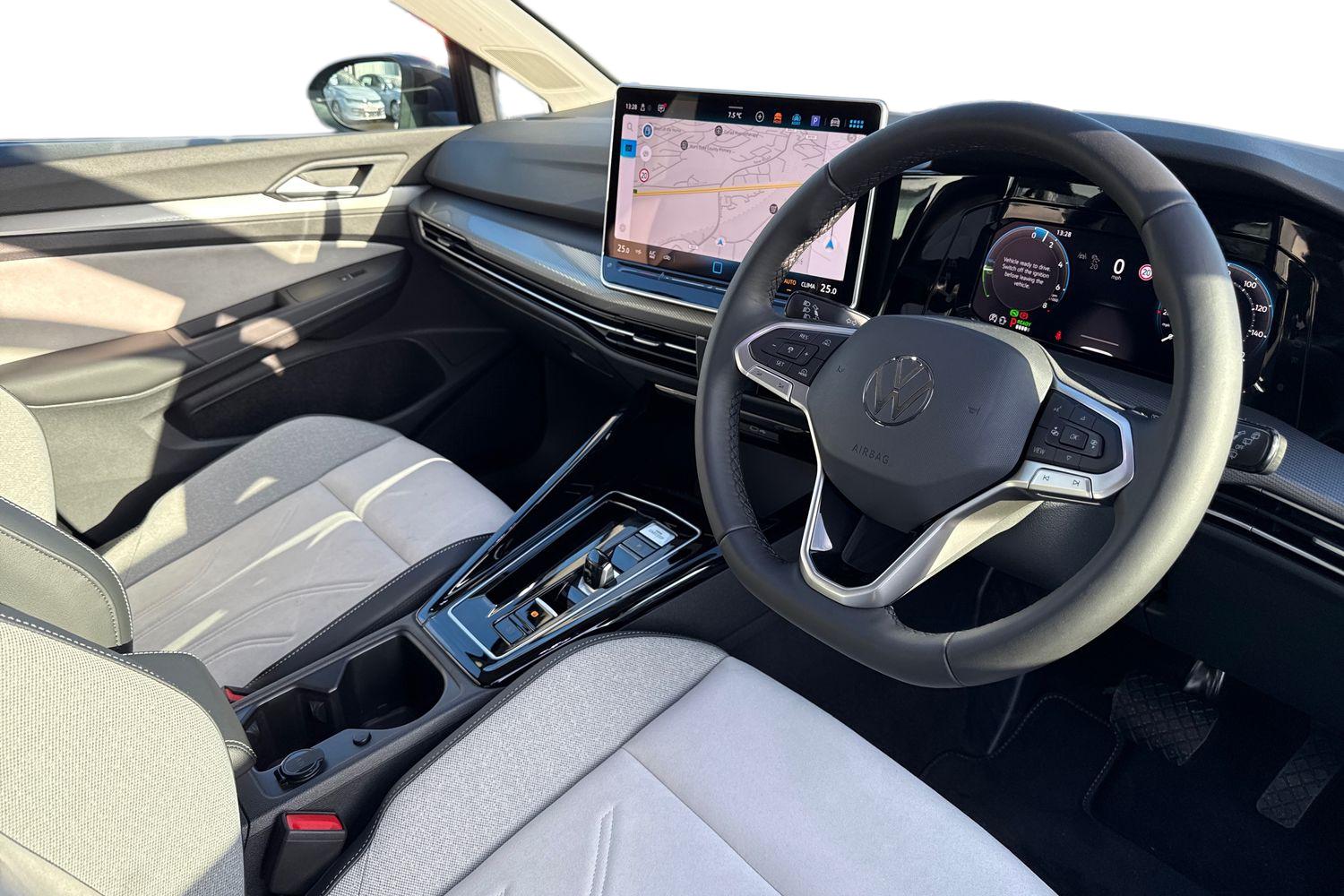 Used Volkswagen Golf 2025 for sale - 77152476: Photo 14