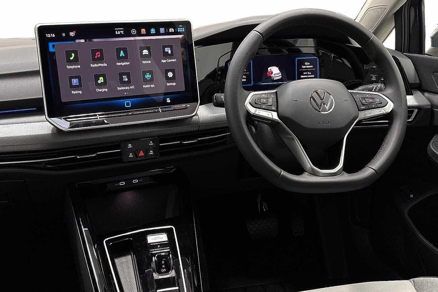 Used Volkswagen Golf 2025 for sale - 77152476: Photo 2