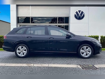 Used Volkswagen Golf 2022 for sale - 77764526: Photo