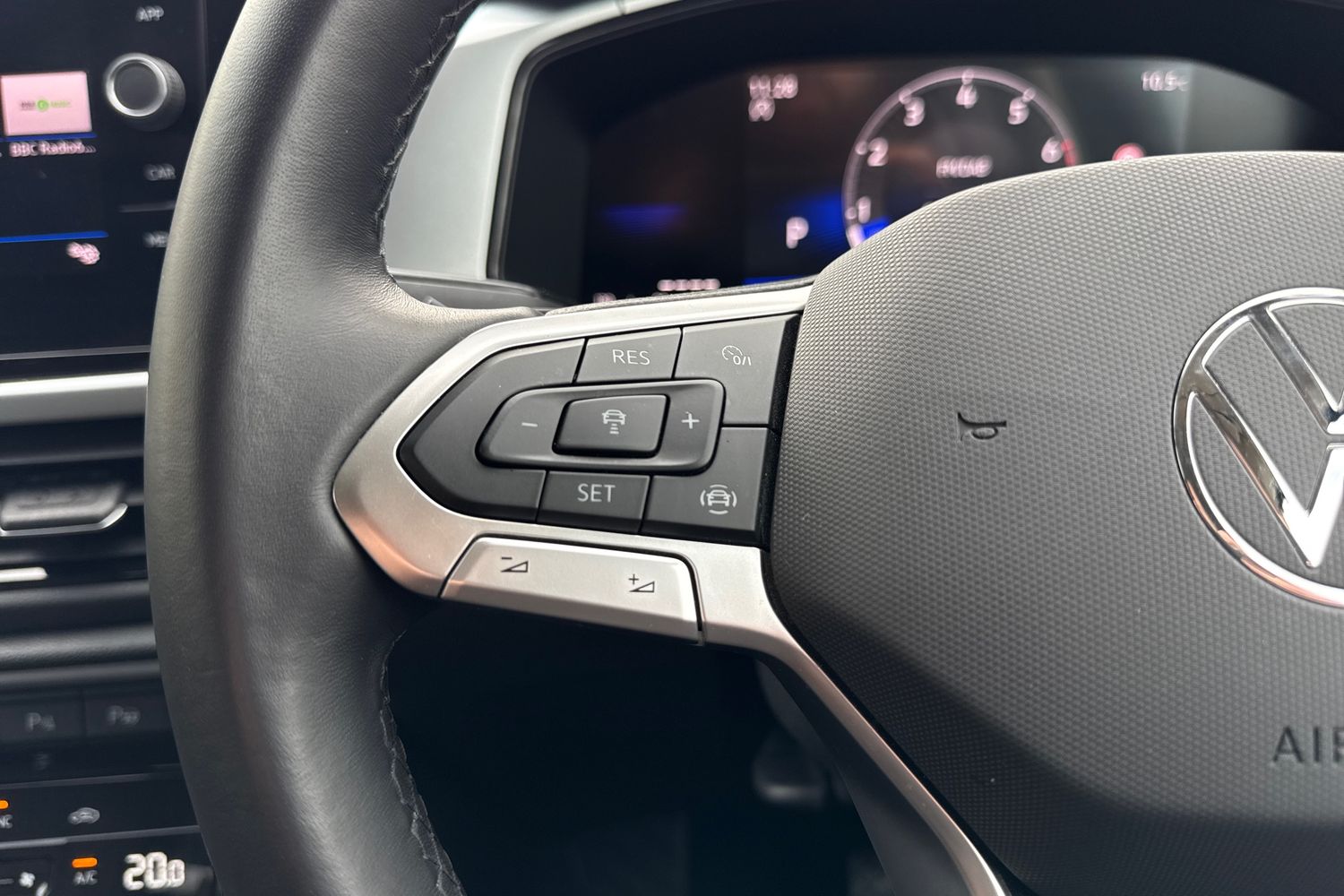 Used Volkswagen T-Roc 2025 for sale - 77805137: Photo 44