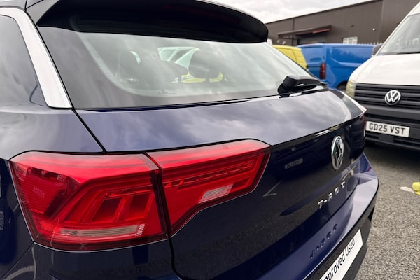 Used Volkswagen T-Roc 2019 for sale - 76143753: Photo 16