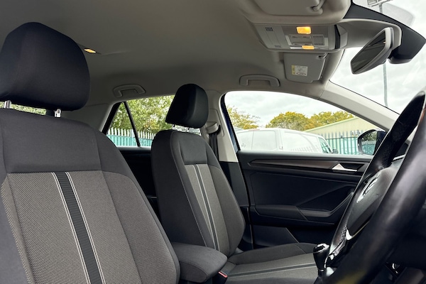 Used Volkswagen T-Roc 2019 for sale - 76143753: Photo 21
