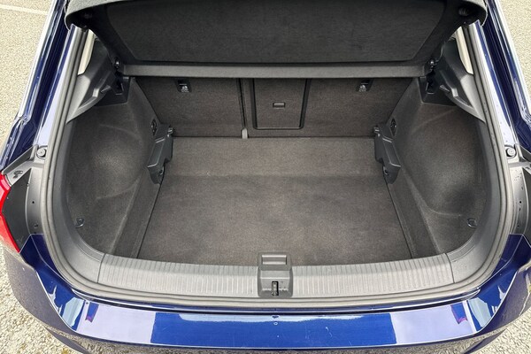 Used Volkswagen T-Roc 2019 for sale - 76143753: Photo 31