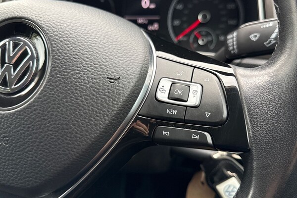 Used Volkswagen T-Roc 2019 for sale - 76143753: Photo 35