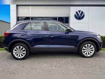 Used Volkswagen T-Roc 2019 for sale - 76143753: Photo 3
