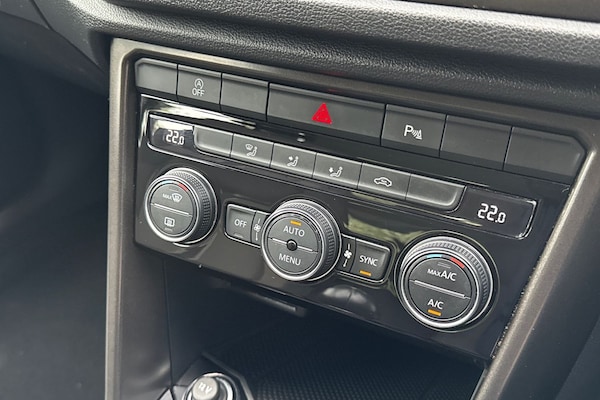 Used Volkswagen T-Roc 2019 for sale - 76143753: Photo 45