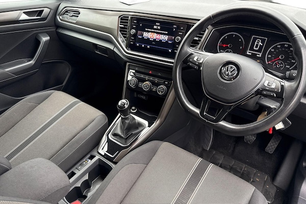 Used Volkswagen T-Roc 2019 for sale - 76143753: Photo 8