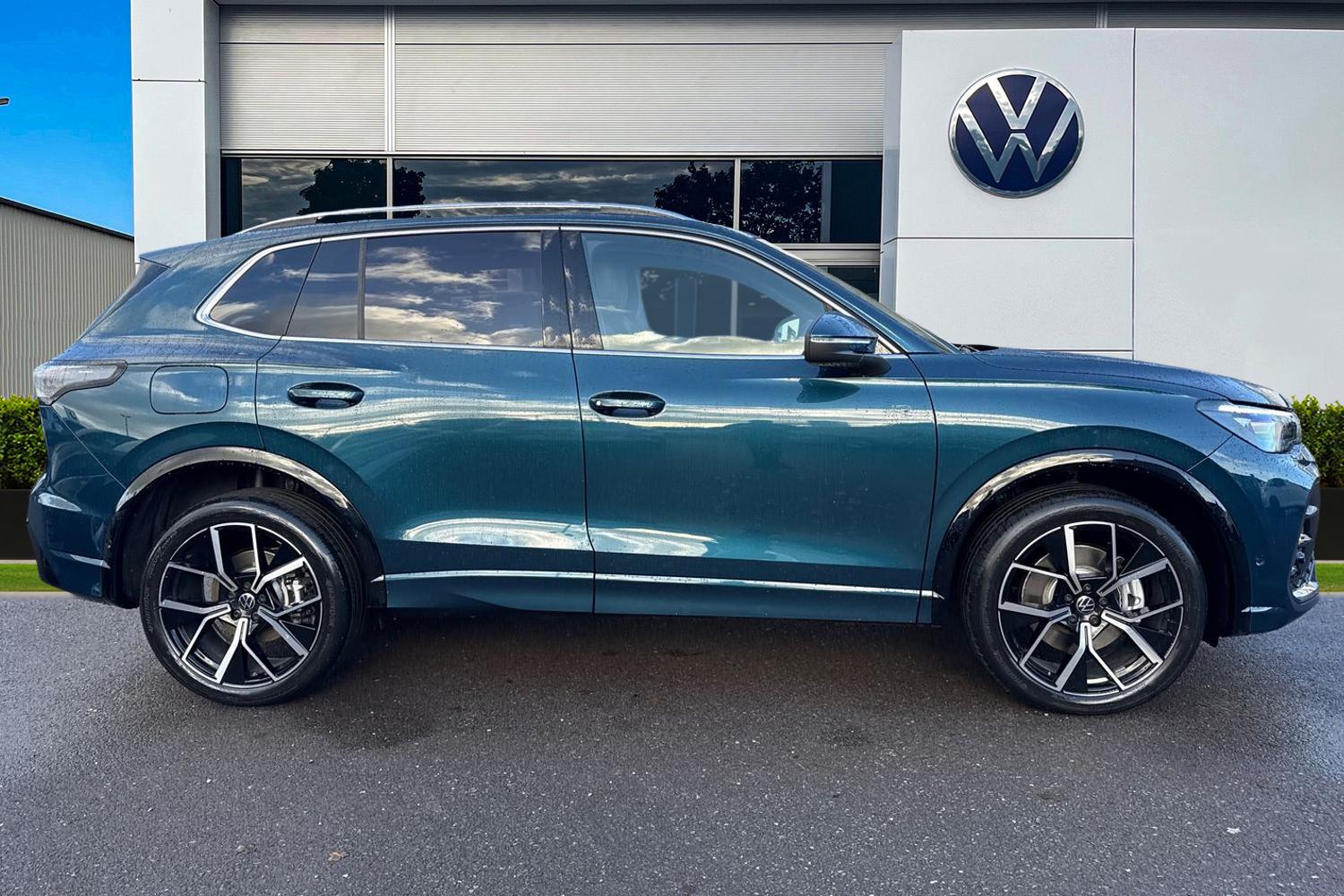 Used Volkswagen Tiguan 2025 for sale - 76569588: Photo 3