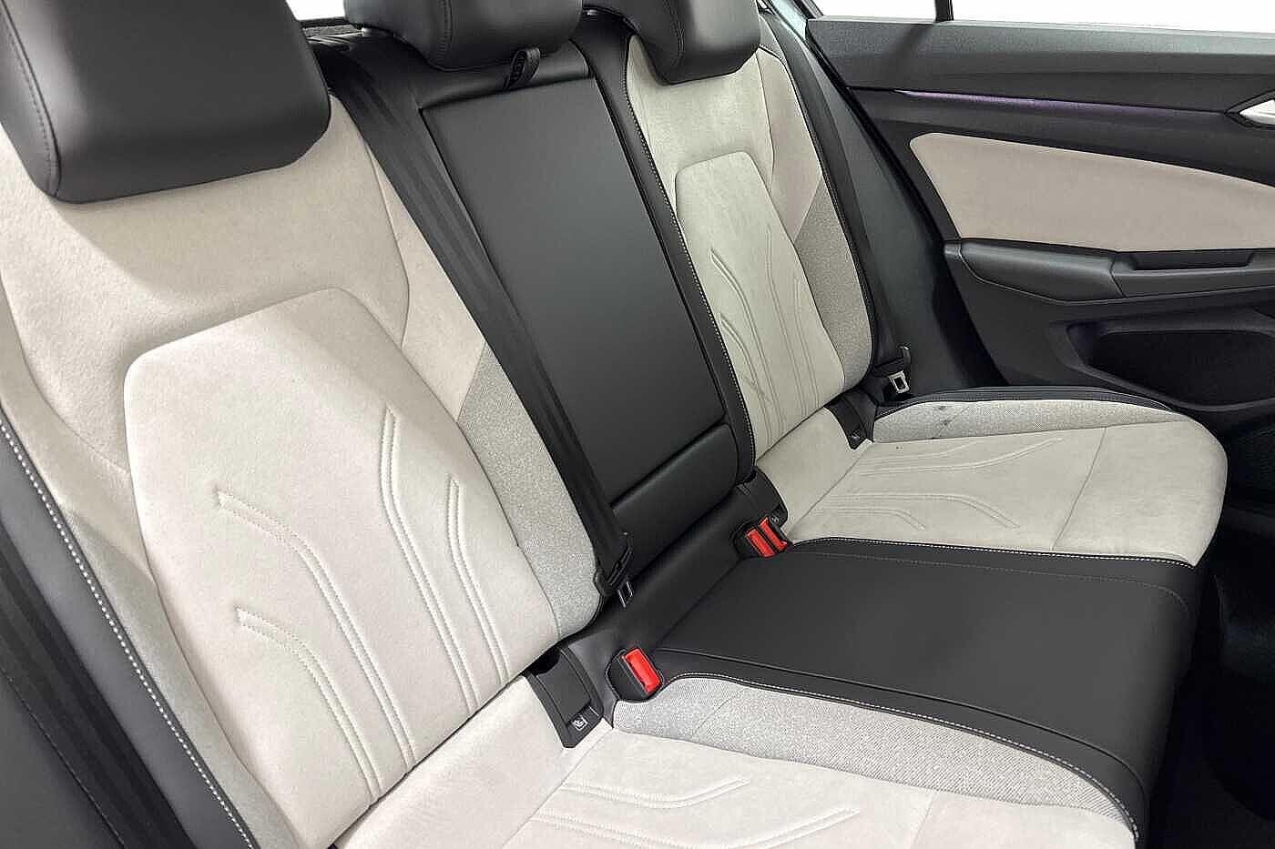 Used Volkswagen Golf 2025 for sale - 77199501: Photo 10