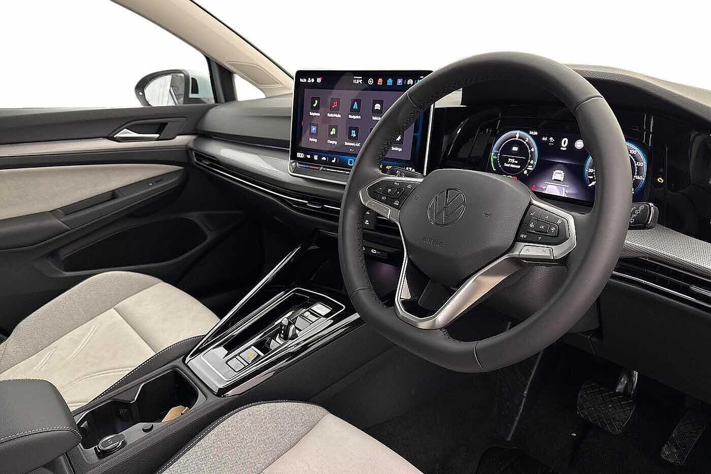 Used Volkswagen Golf 2025 for sale - 77199501: Photo 7