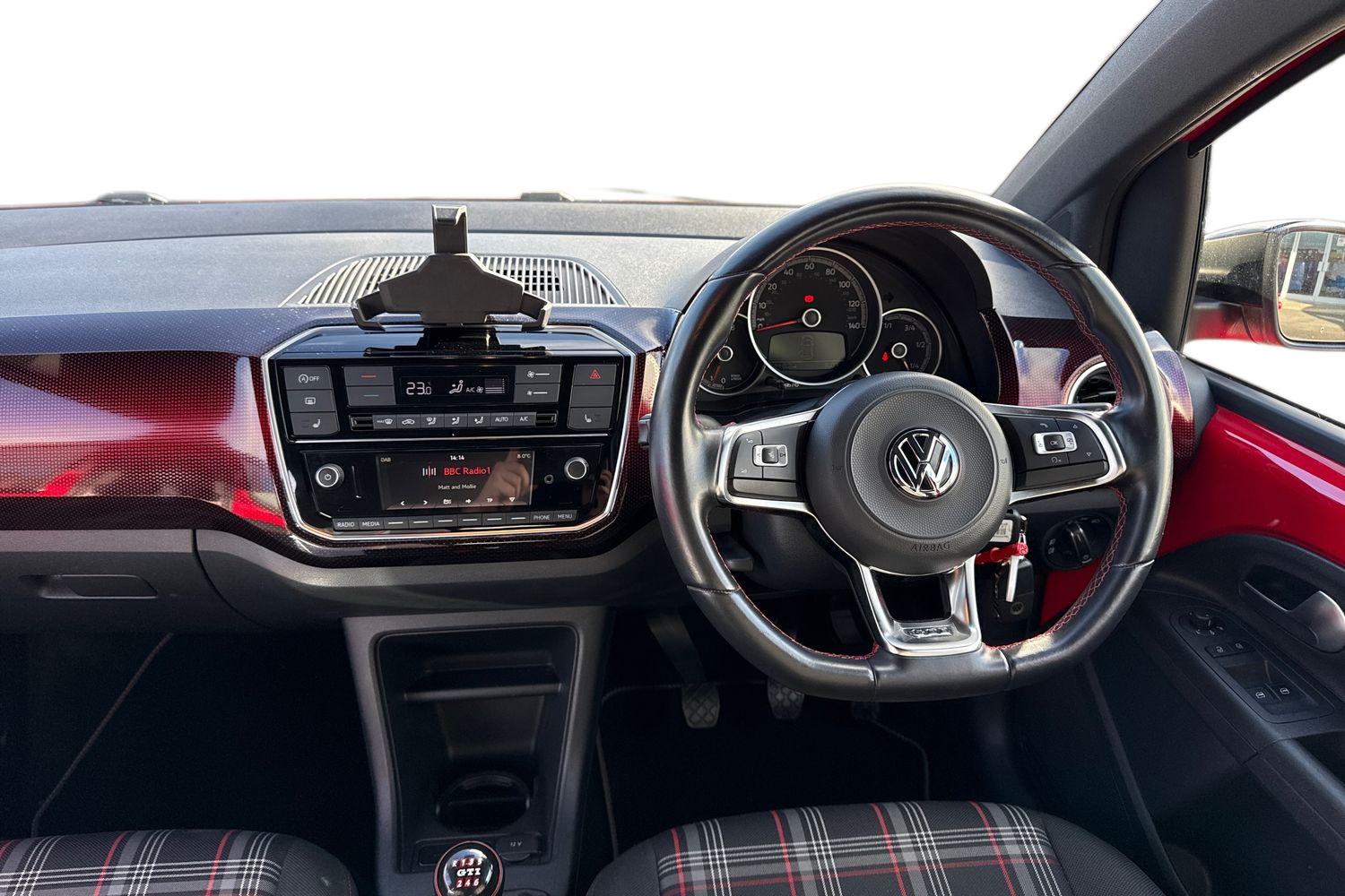 Used Volkswagen up! 2018 for sale - 77577613: Photo 18