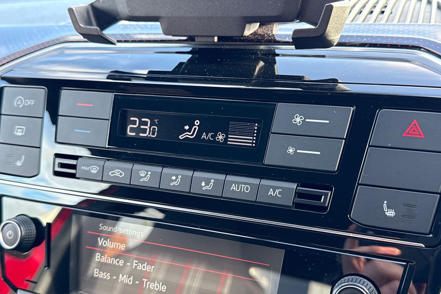 Used Volkswagen up! 2018 for sale - 77577613: Photo 22