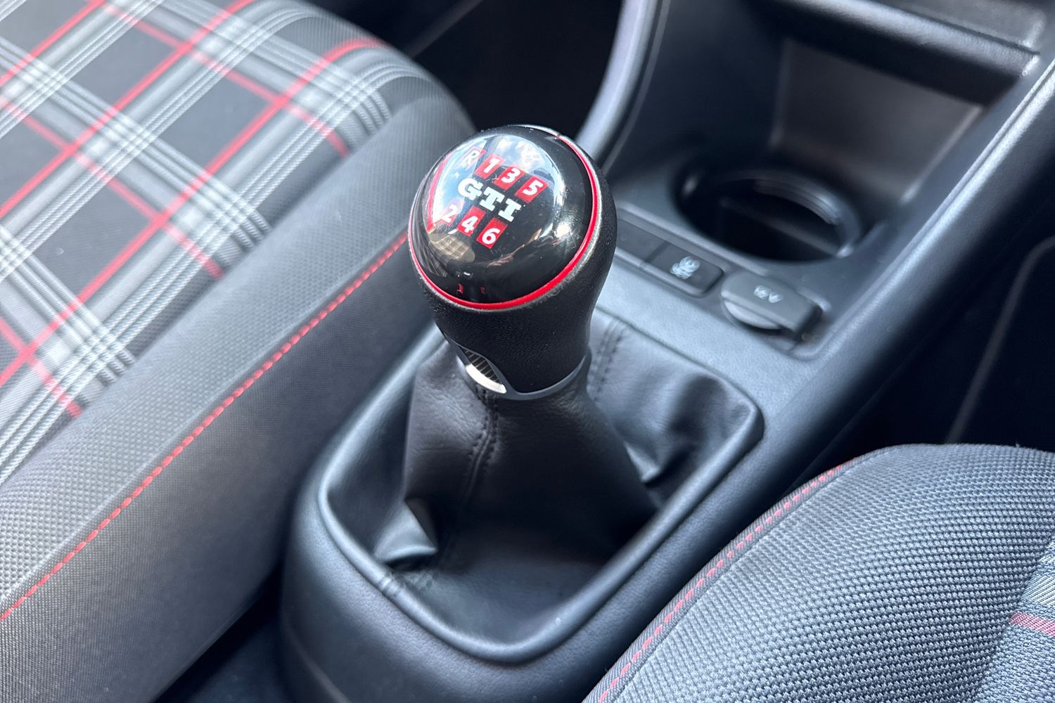 Used Volkswagen up! 2018 for sale - 77577613: Photo 23