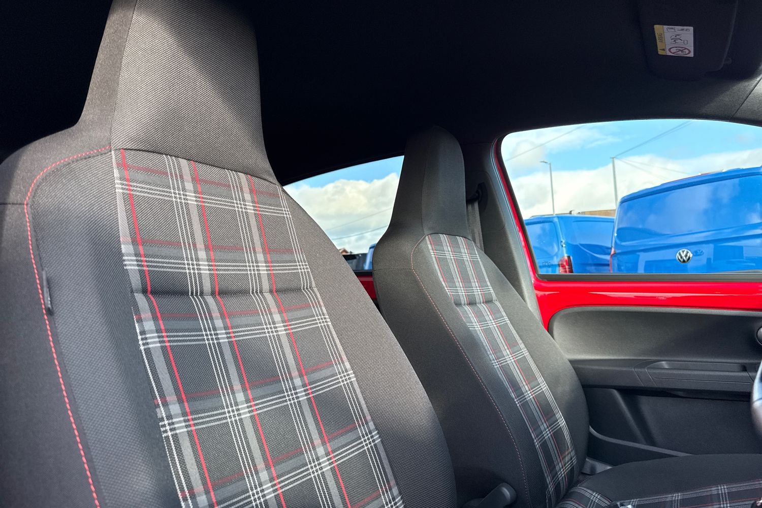 Used Volkswagen up! 2018 for sale - 77577613: Photo 24