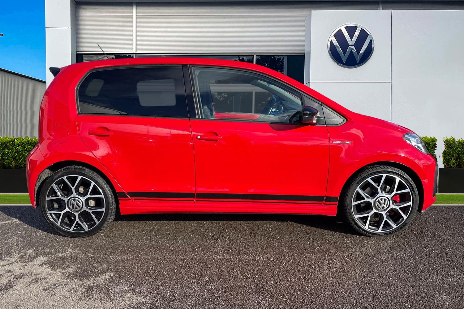 Used Volkswagen up! 2018 for sale - 77577613: Photo 3