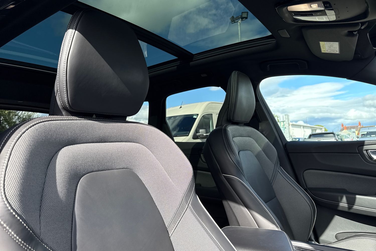 Used Volvo XC60 2022 for sale - 76435909: Photo 24