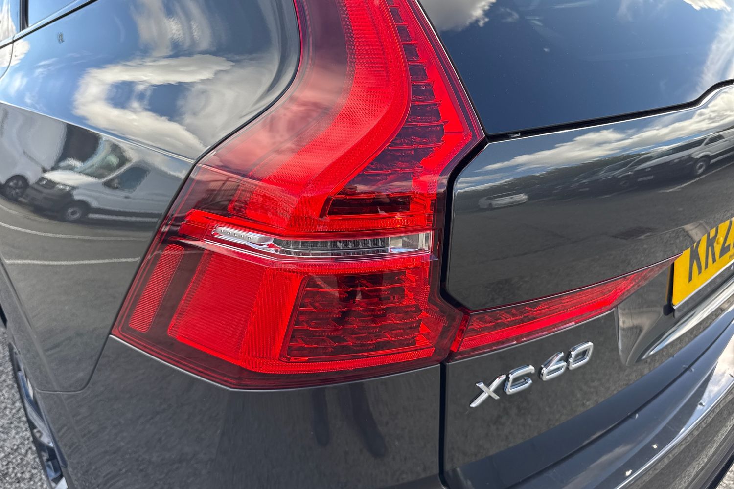Used Volvo XC60 2022 for sale - 76435909: Photo 25