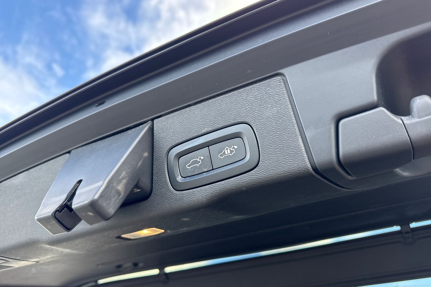 Used Volvo XC60 2022 for sale - 76435909: Photo 28