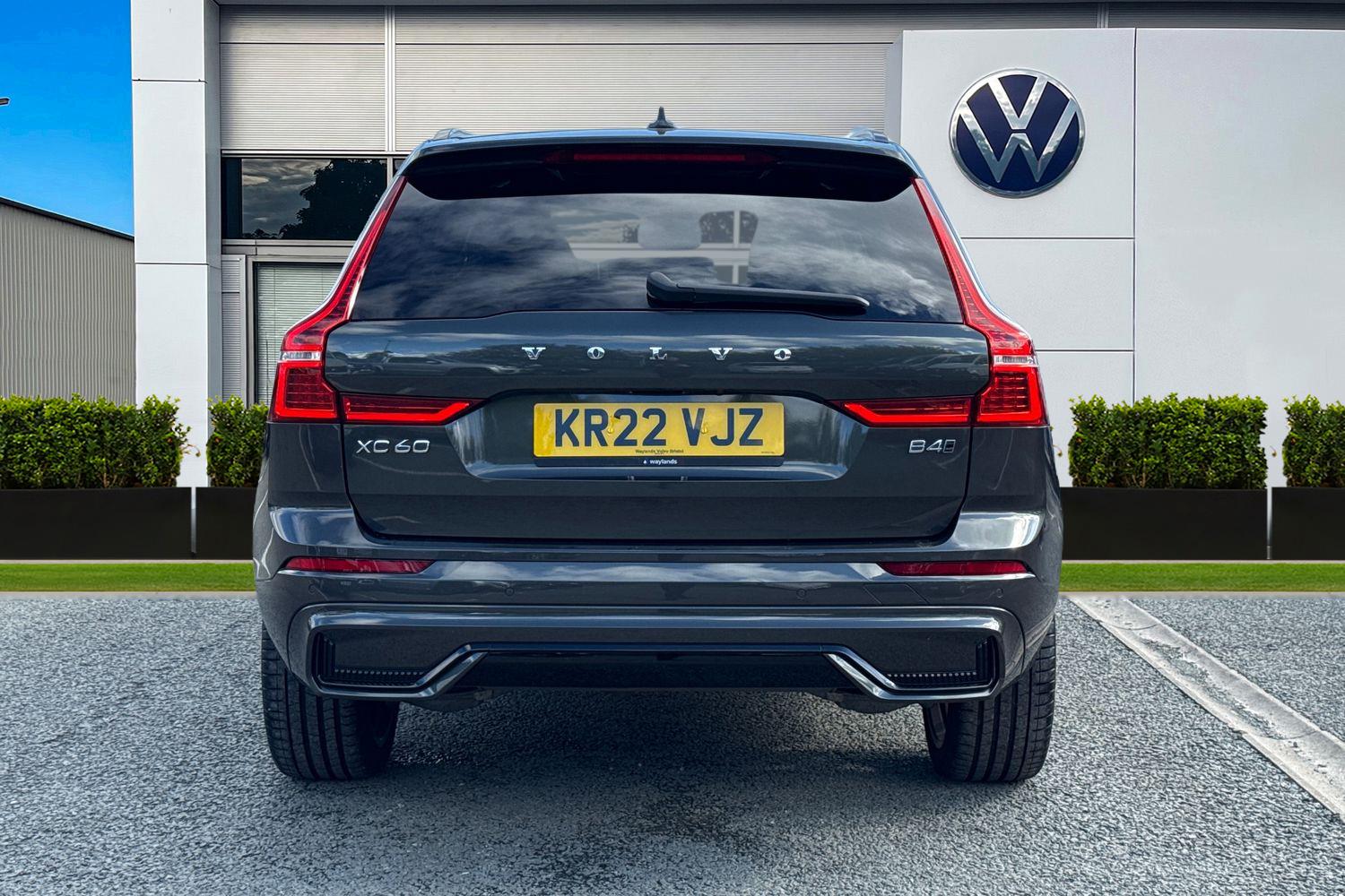 Used Volvo XC60 2022 for sale - 76435909: Photo 4