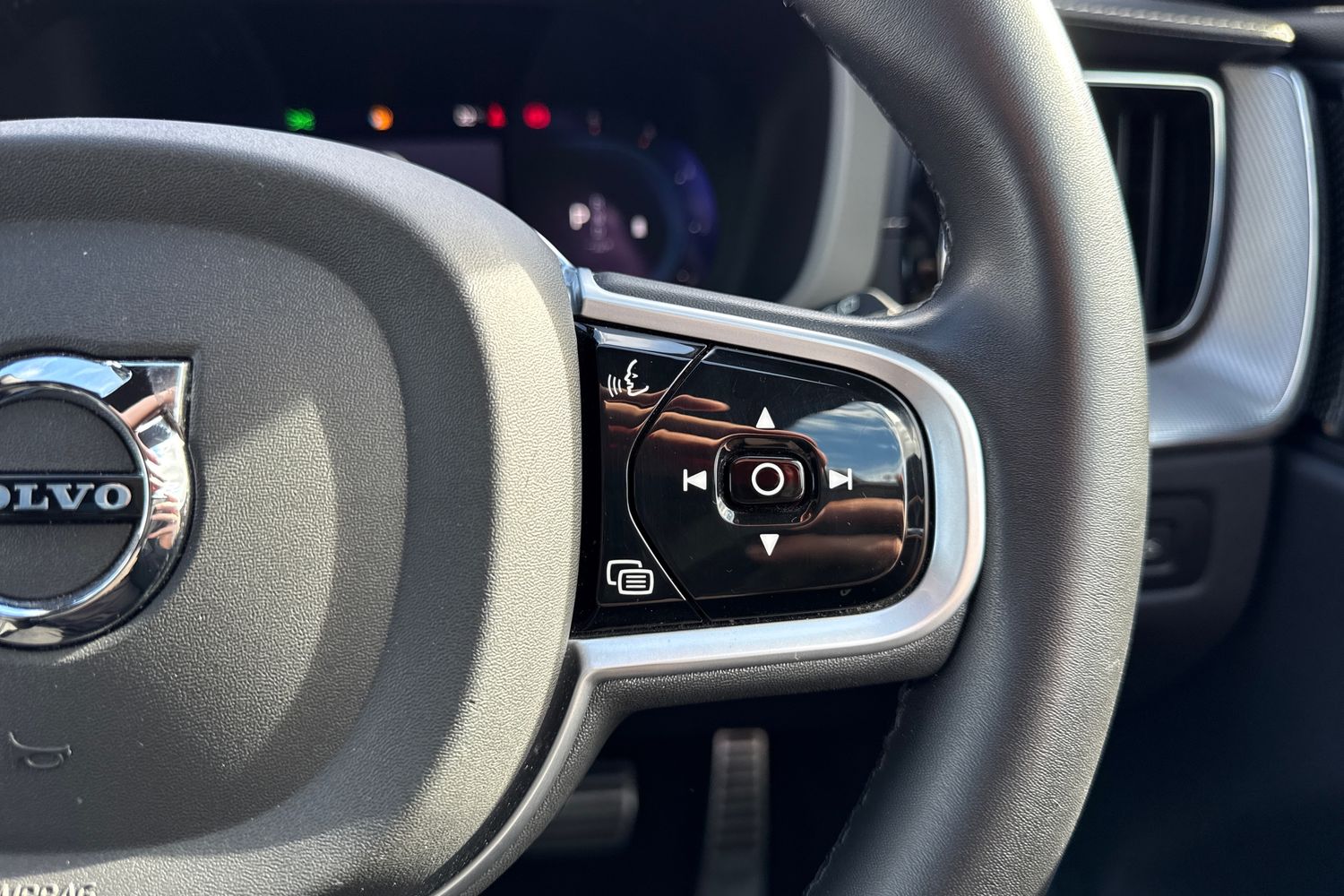 Used Volvo XC60 2022 for sale - 76435909: Photo 50