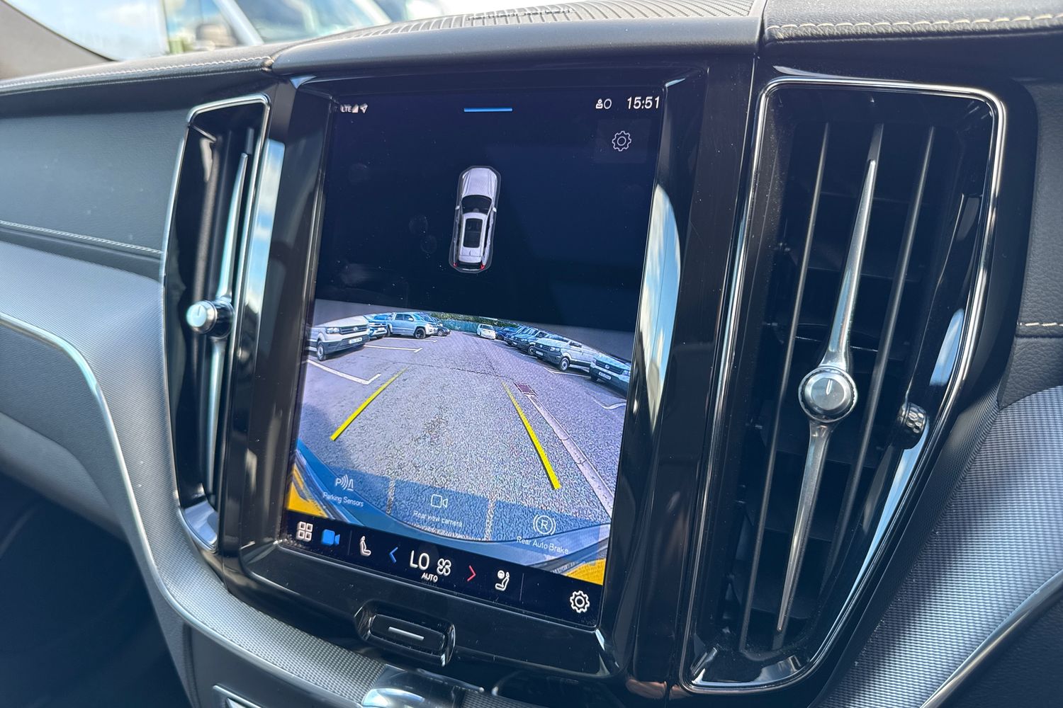 Used Volvo XC60 2022 for sale - 76435909: Photo 51