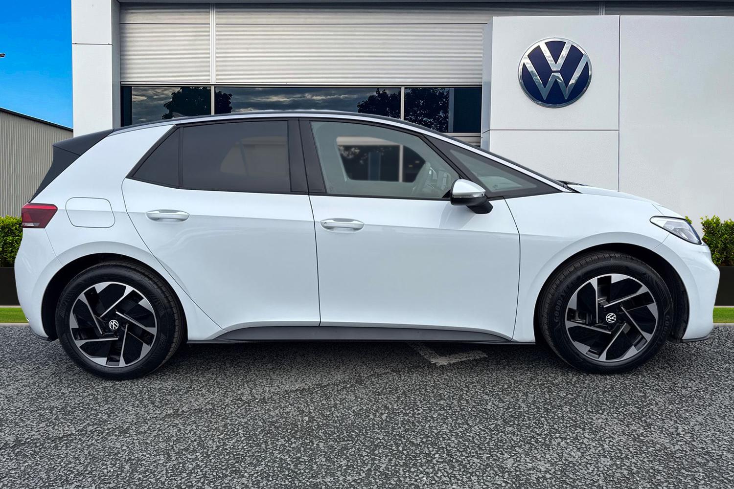 Used Volkswagen ID.3 2025 for sale - 77700632: Photo 3