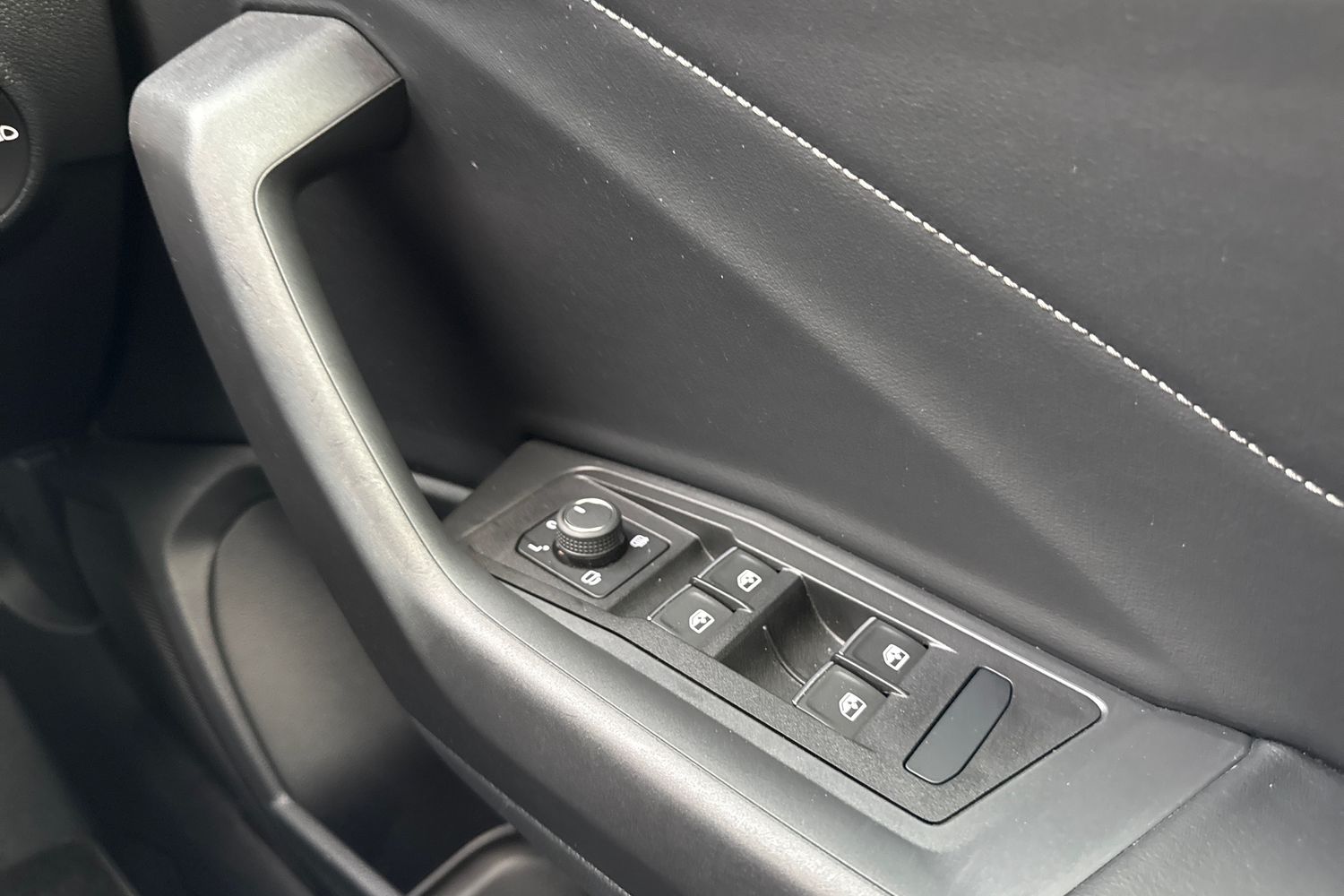 Used Volkswagen T-Roc 2025 for sale - 76711735: Photo 18