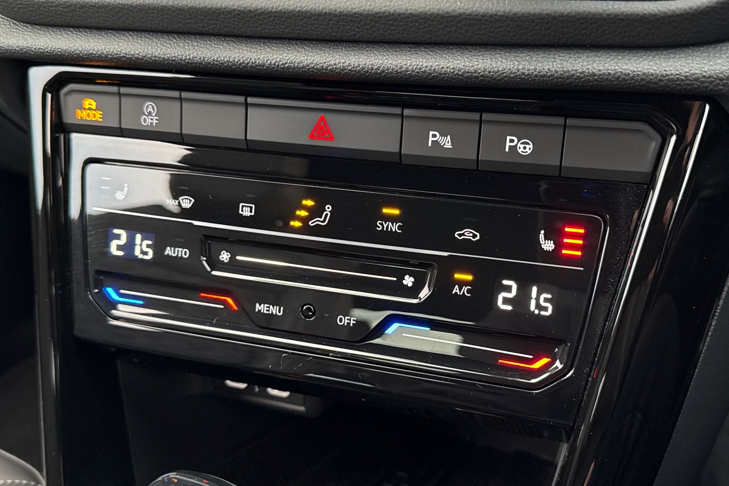 Used Volkswagen T-Roc 2025 for sale - 76711735: Photo 19