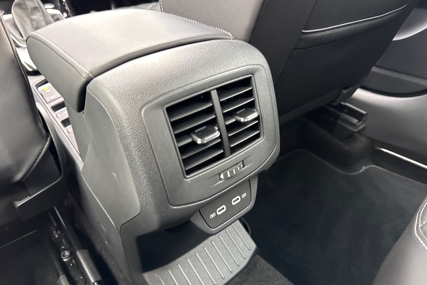 Used Volkswagen T-Roc 2025 for sale - 76711735: Photo 33