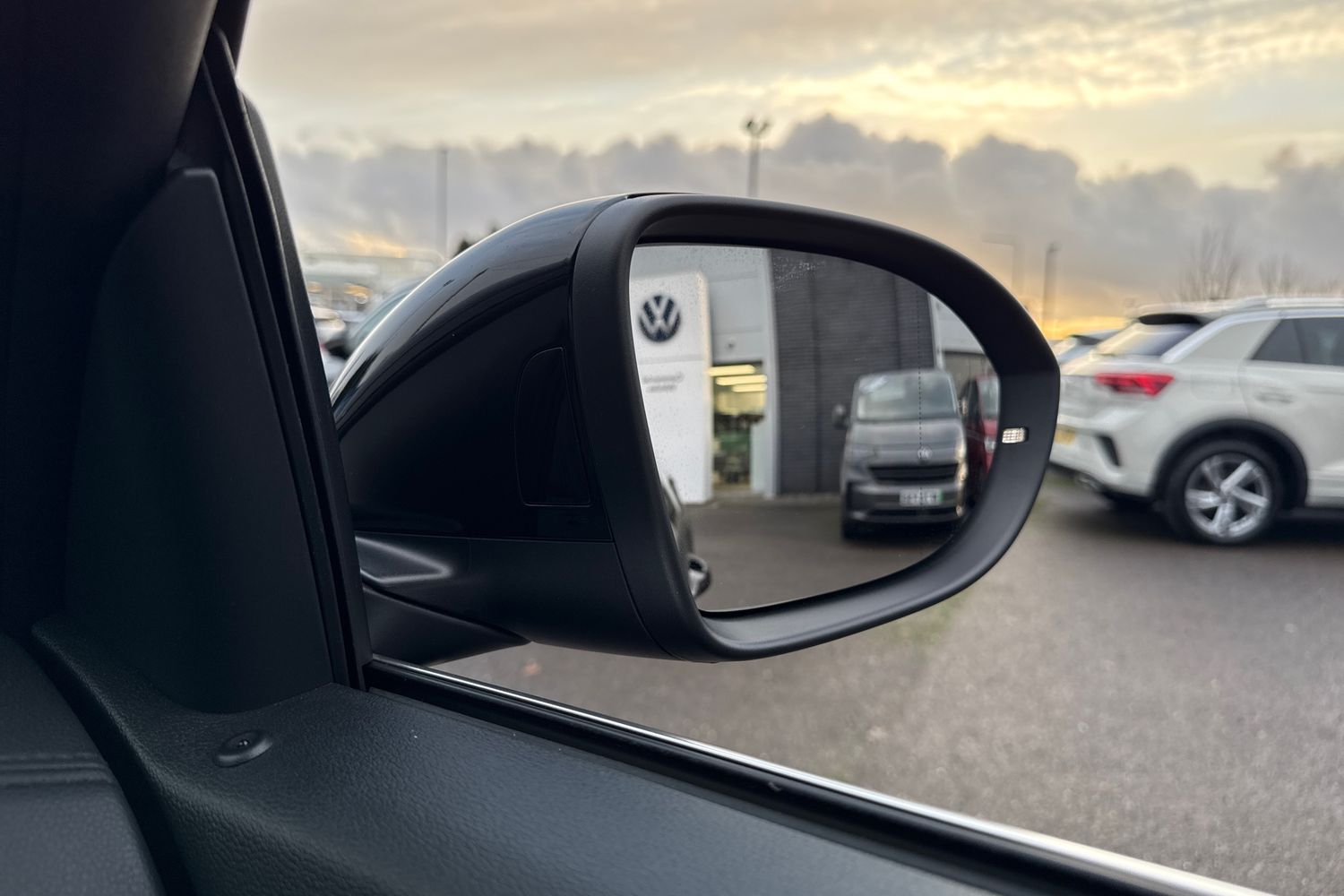 Used Volkswagen T-Roc 2025 for sale - 76711735: Photo 36