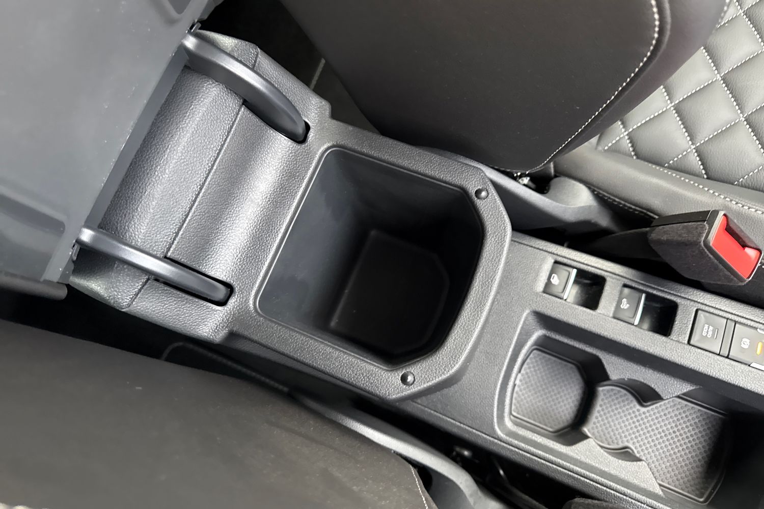 Used Volkswagen T-Roc 2025 for sale - 76711735: Photo 39